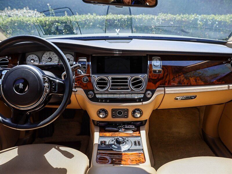 Used 2012 Rolls-Royce Ghost Extended Wheelbase RWD image 30