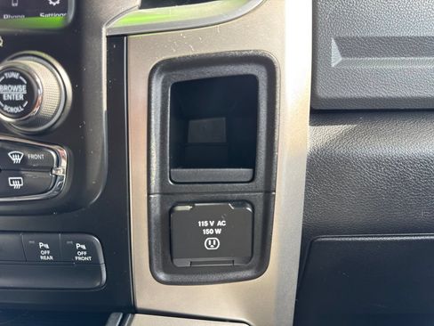 Used 2018 RAM 1500 Big Horn AWD/4WD image 34