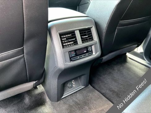 Used 2018 Volkswagen Atlas SE FWD image 28