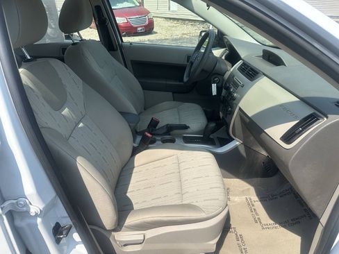 Used 2008 Ford Focus SE FWD image 34
