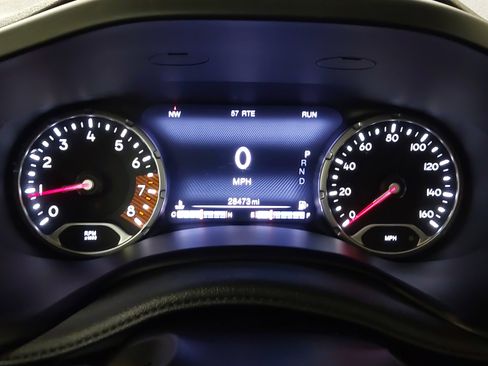 Used 2022 Jeep Renegade Limited w/ Sun, Sound & Wheels Group image 18