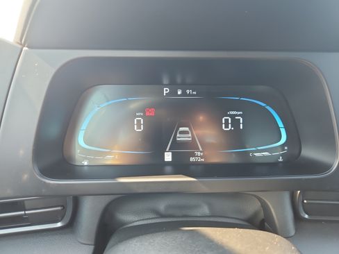 Certified 2025 Hyundai Elantra Sport FWD image 13