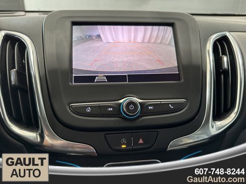 Used 2022 Chevrolet Equinox LT image 11