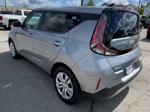 Used 2023 Kia Soul LX FWD image 8