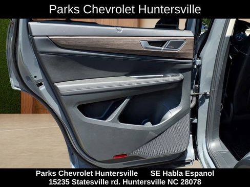Used 2025 Volkswagen Atlas SEL Premium R-Line AWD/4WD image 25