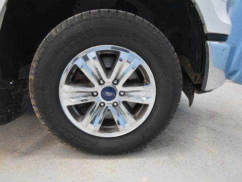 Used 2015 Ford F150 XLT w/ Trailer Tow Package image 35