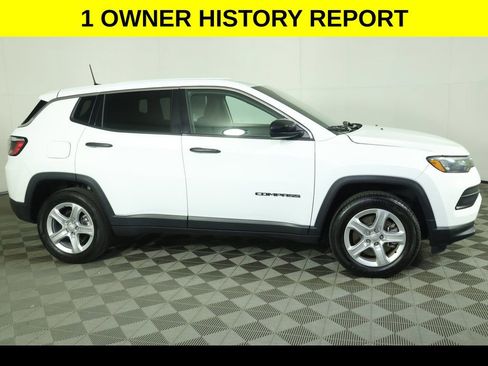 Used 2023 Jeep Compass Sport AWD/4WD image 2