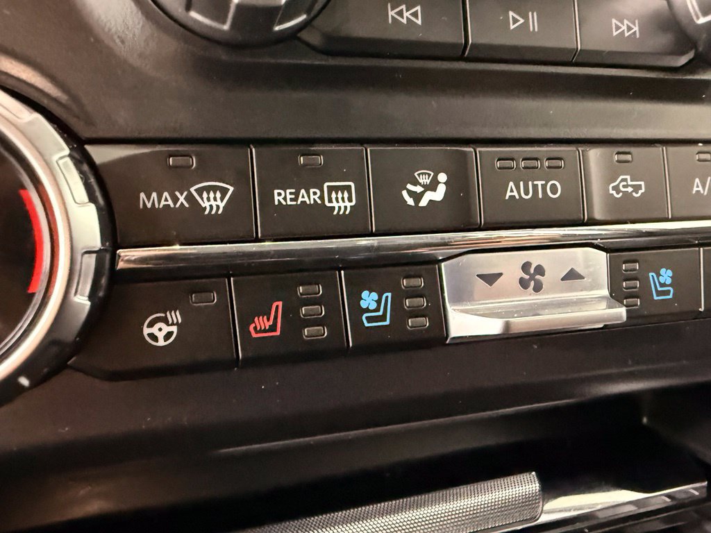 Certified 2024 Ford F250 Lariat w/ Black Appearance Package AWD/4WD image 24