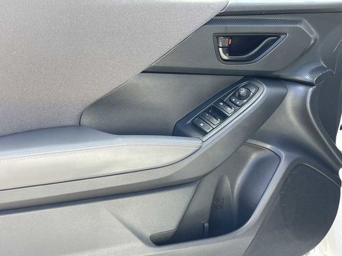 Certified 2024 Subaru Crosstrek 2.0i Premium image 12