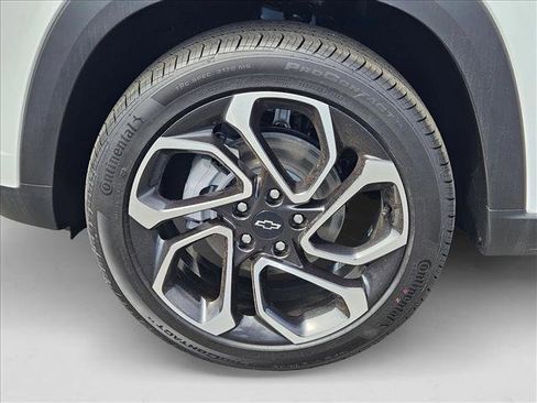 New 2026 Chevrolet Trax RS w/ Driver Confidence Package image 10