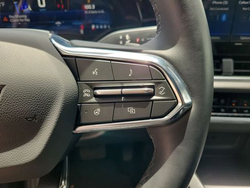 Used 2026 Chevrolet Equinox LT FWD image 19