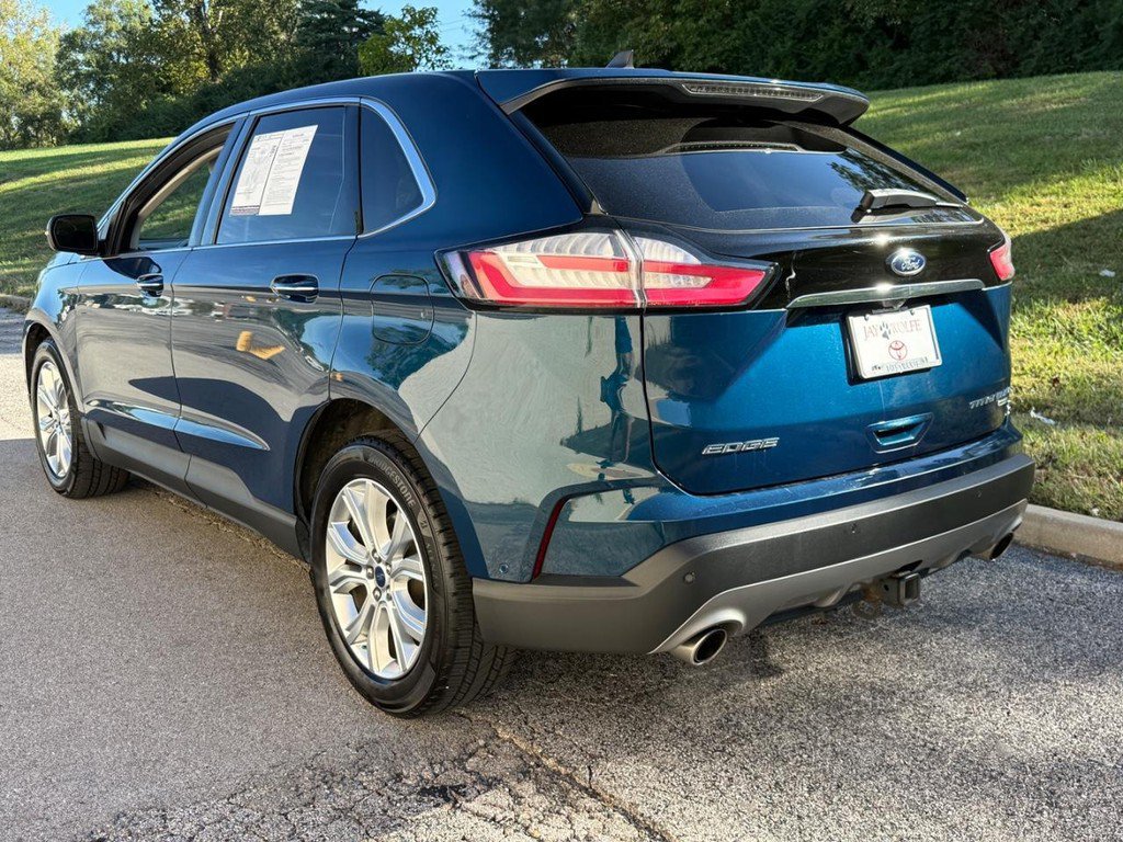 Used 2020 Ford Edge Titanium w/ Equipment Group 301A AWD/4WD image 3