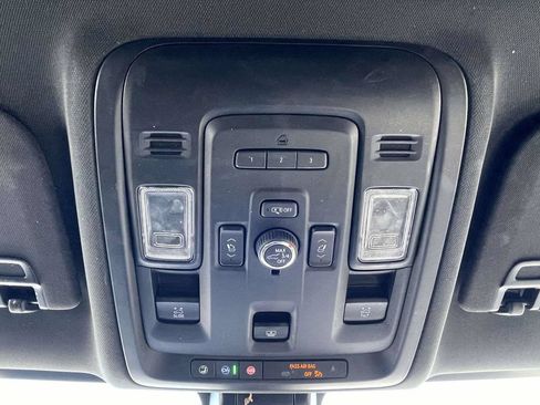 Used 2021 Chevrolet Tahoe RST w/ Luxury Package AWD/4WD image 39