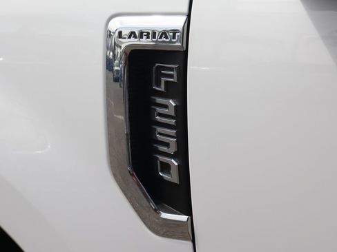 Used 2018 Ford F250 Lariat w/ Lariat Value Package AWD/4WD image 60