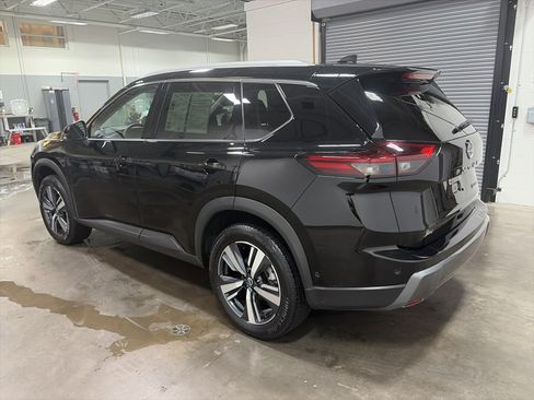 Used 2026 Nissan Rogue SL AWD/4WD image 5
