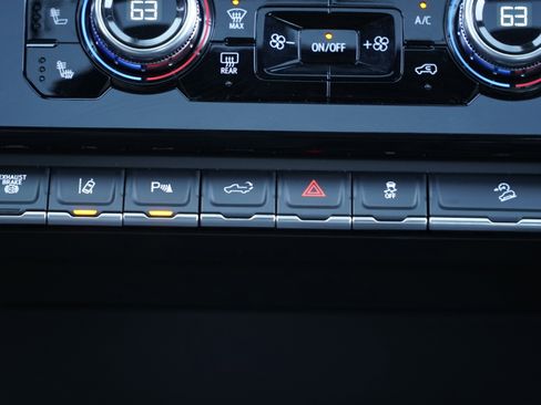 Used 2026 GMC Sierra 2500 AT4 w/ AT4 Premium Plus Package image 36