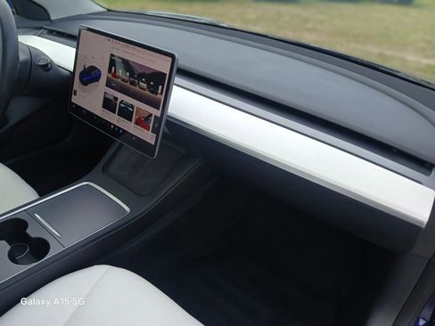 Used 2023 Tesla Model 3 Standard Range RWD image 16