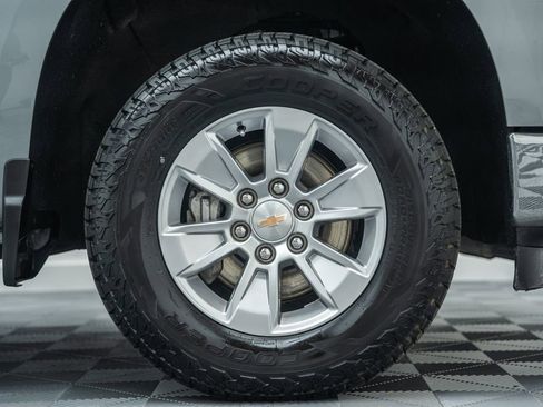 Used 2025 Chevrolet Silverado 1500 LT image 14