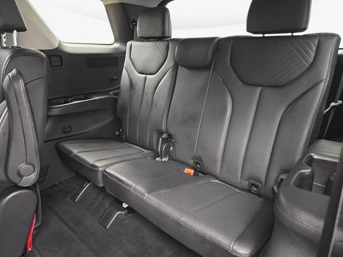 Used 2025 Hyundai Palisade SEL FWD image 36