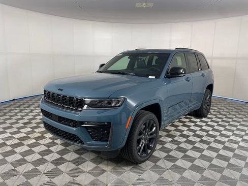 New 2026 Jeep Grand Cherokee Limited AWD/4WD image 1