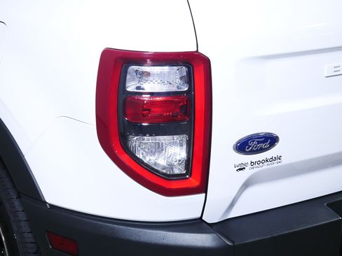 Used 2023 Ford Bronco Sport Outer Banks AWD/4WD image 17