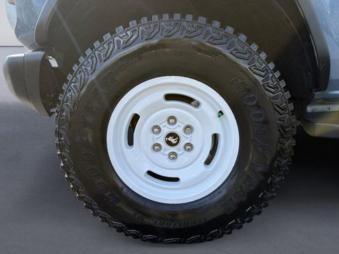 Used 2024 Ford Bronco Heritage Edition AWD/4WD image 10