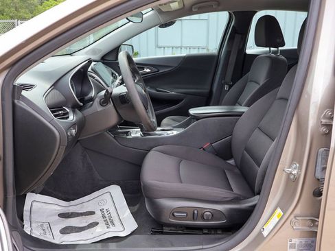 Used 2023 Chevrolet Malibu LT FWD image 7