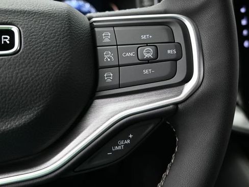 New 2026 Jeep Grand Wagoneer L 4WD image 30