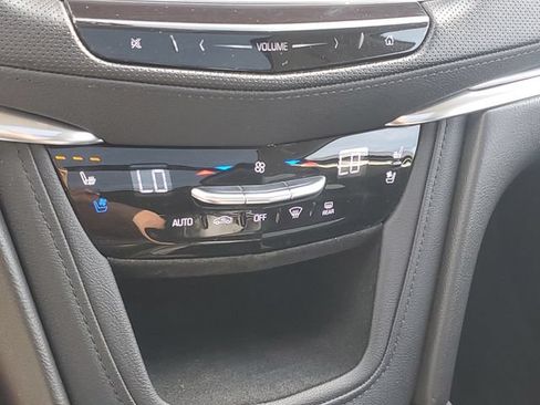 Used 2019 Cadillac XT5 Premium Luxury AWD/4WD image 29