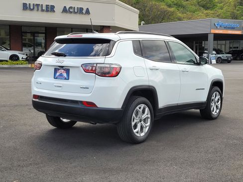 Used 2025 Jeep Compass Limited AWD/4WD image 5