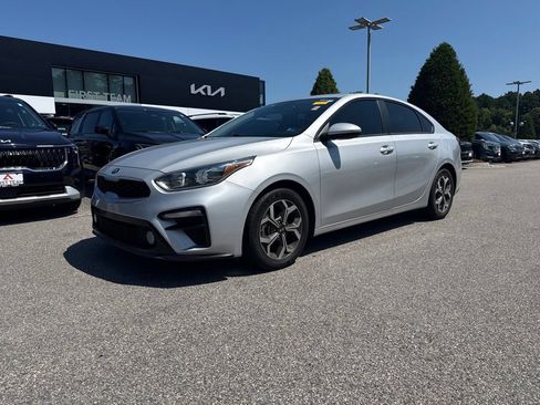 Used 2021 Kia Forte LXS FWD image 2