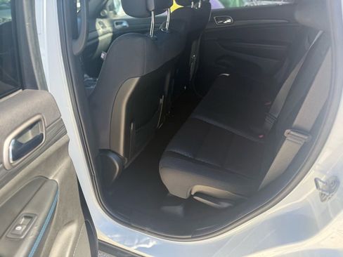 Used 2019 Jeep Grand Cherokee Laredo image 16