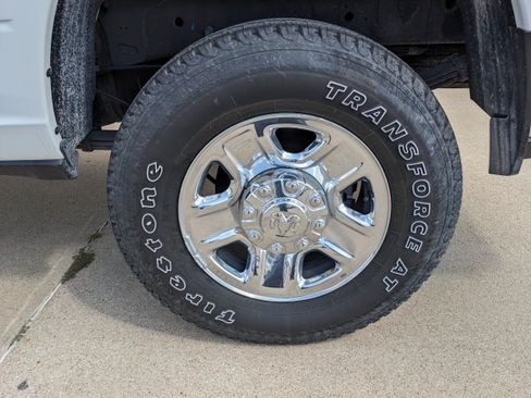 Used 2023 RAM 3500 Tradesman AWD/4WD image 12