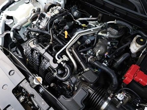 Certified 2025 Nissan Altima 2.5 SV FWD image 14