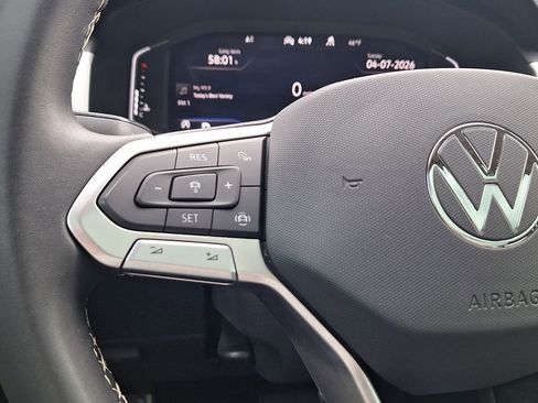 Used 2023 Volkswagen Atlas SE image 17