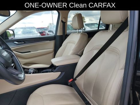Used 2022 Jeep Grand Cherokee L Limited AWD/4WD image 5