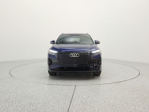 Used 2023 Audi Q4 e-tron Premium Plus w/ Premium Plus AWD/4WD image 2