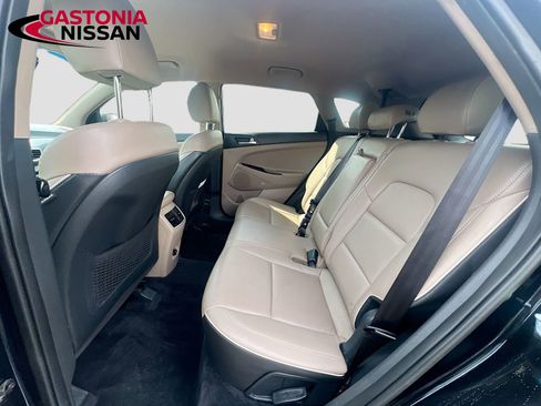 Used 2020 Hyundai Tucson Limited w/ Cargo Package image 33