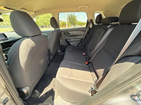 Used 2026 Nissan Rogue S FWD image 15