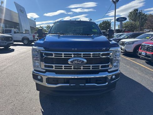 New 2026 Ford F350 XLT w/ FX4 Off-Road Package AWD/4WD image 2