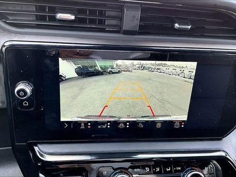 Used 2025 GMC Sierra 1500 AT4X image 22