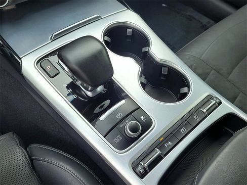 Used 2023 Kia Stinger GT2 image 23