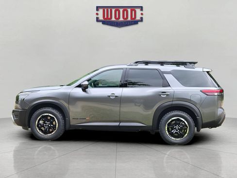 Used 2025 Nissan Pathfinder Rock Creek AWD/4WD image 4