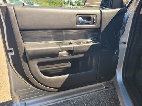 Used 2018 Ford Flex SEL w/ Equipment Group 202A FWD image 16