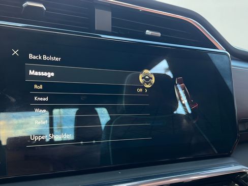 Used 2024 GMC Sierra 3500 Denali Ultimate AWD/4WD image 62