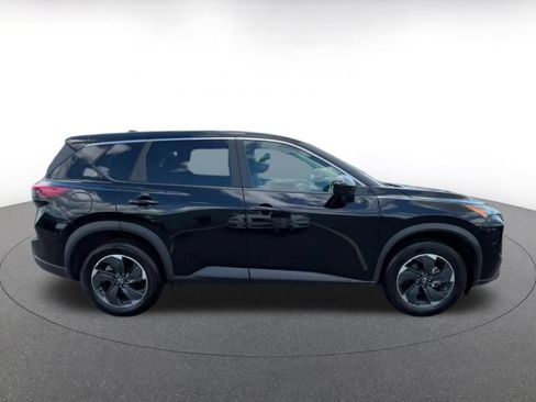 Used 2025 Nissan Rogue SV FWD image 13