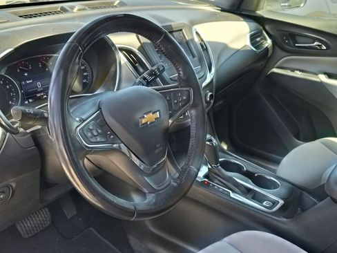 Used 2020 Chevrolet Equinox LT w/ Driver Convenience Package FWD image 7