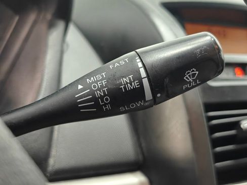 Used 2011 Mitsubishi Galant FWD image 9