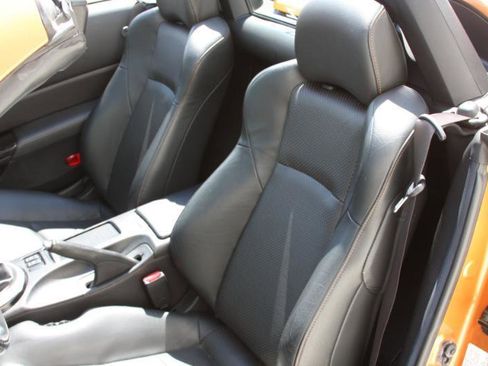 Used 2006 Nissan 350Z Touring RWD image 38