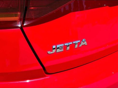 Used 2019 Volkswagen Jetta SE FWD image 9
